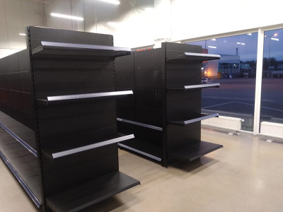 Automaailm autovaruosadu parduotuvė Rakverėje, Estijoje